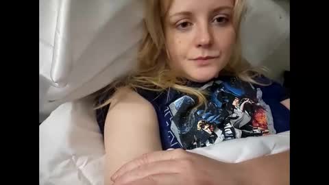 Kassandra Grant online show from May 16, 4:53 am