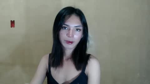 thegirlyouneedxoxo online show from January 11, 5:19 pm