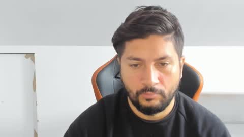 Snapshot of theguardian7 chatting on October 30, 8:15 am theguardian7 online show from October 30, 8:15 am