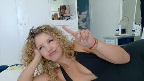 Lily Marie online show from March 10, 7:18 pm