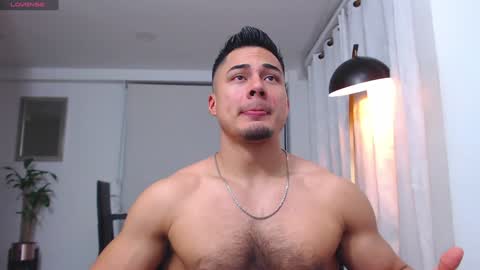 Snapshot of thekingerick chatting on December 21, 4:52 am thekingerick online show from December 21, 4:52 am