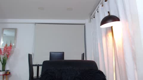 Snapshot of thekingerick chatting on December 12, 12:27 am thekingerick online show from December 12, 12:27 am