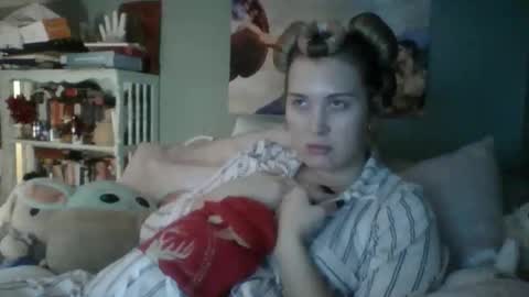 Little Bambii online show from December 20, 4:30 am