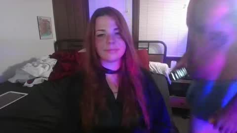 theloglady757013 online show from July 15, 2:06 am