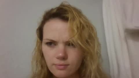 themaxwood online show from January 11, 1:50 pm