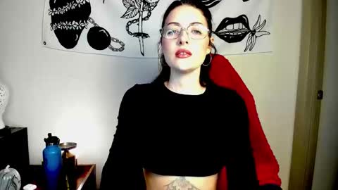 themelrose online show from October 23, 8:31 pm