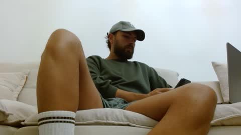 TheMonarchGoat online show from November 19, 3:55 pm