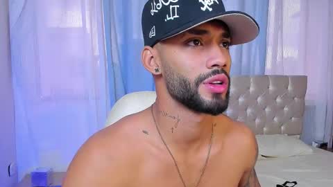 Snapshot of theo_sky1 chatting on September 19, 1:37 pm theo_sky1 online show from September 19, 1:37 pm