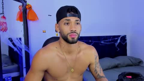 Snapshot of theo_sky1 chatting on October 18, 3:38 pm theo_sky1 online show from October 18, 3:38 pm