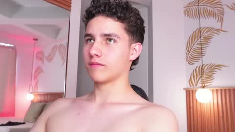  THEO- MATEO  online show from January 31, 4:48 pm