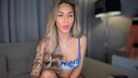 Queen Kylie online show from March 4, 5:32 am