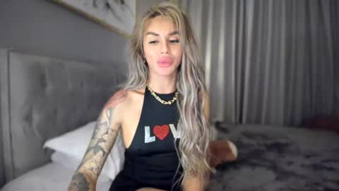 Queen Kylie online show from January 29, 9:55 am