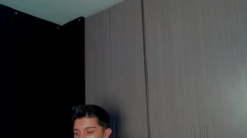 Snapshot of thesaint_xxx chatting on September 28, 10:02 am thesaint_xxx online show from September 28, 10:02 am