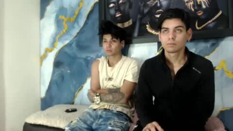 David y Daniel online show from July 14, 5:23 am