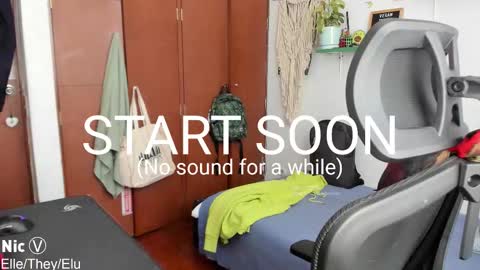 Nicole online show from November 8, 2:20 pm