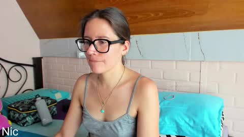 Nicole online show from March 29, 3:13 pm