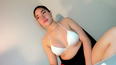 stella online show from October 21, 5:38 pm