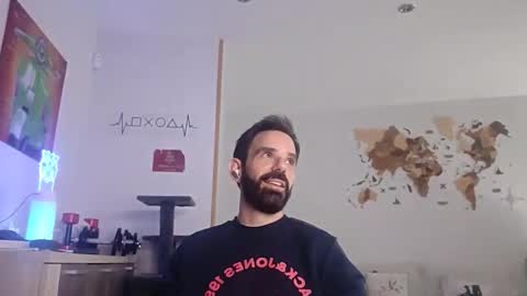 thewitcher69_ online show from May 15, 9:33 pm