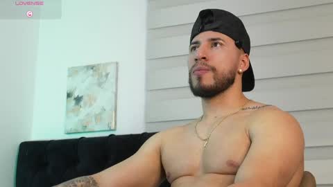 Thiago online show from May 5, 1:45 am