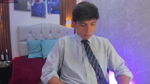 Snapshot of thiago_kozak chatting on October 23, 1:56 pm thiago online show from October 23, 1:56 pm