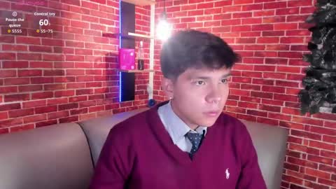 thiago online show from April 14, 1:25 pm