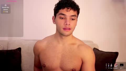 Just Thiago  online show from February 27, 12:36 am