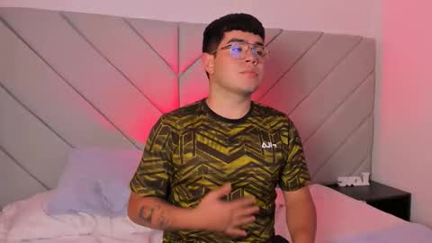 thiago_occonor online show from November 12, 2:14 am