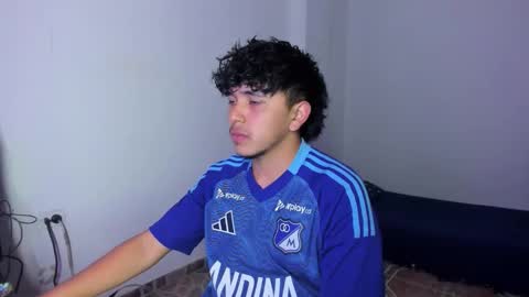 Thiago online show from January 9, 10:15 pm