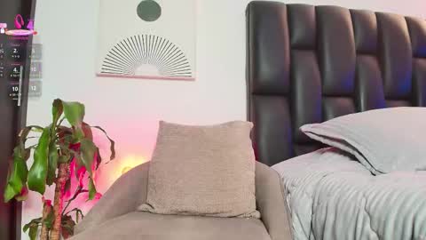 THIAGO online show from March 7, 10:32 pm