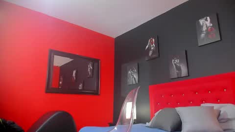 Thia Gomez online show from February 20, 12:15 pm