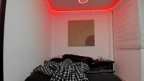 Thiago Wells online show from February 27, 6:57 am