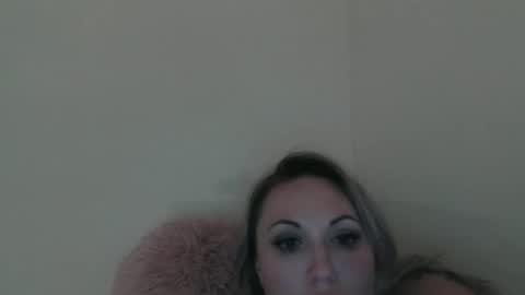 Snapshot of thiccthicc13 chatting on September 29, 4:44 am thiccthicc13 online show from September 29, 4:44 am