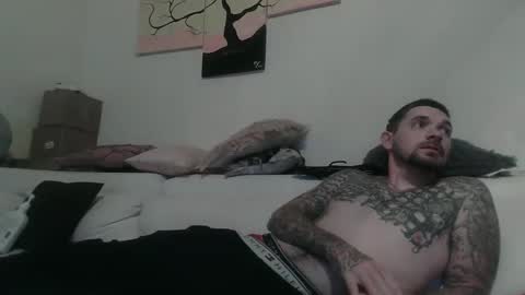 Snapshot of thiccthicc13 chatting on October 7, 2:07 am thiccthicc13 online show from October 7, 2:07 am