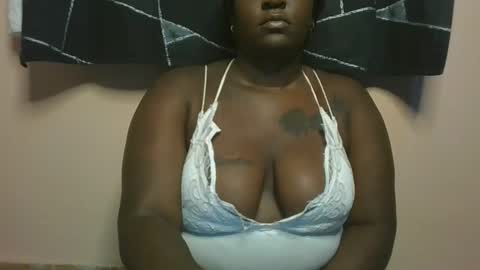 thick_godess online show from October 22, 10:07 am