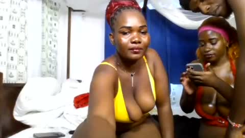 thickyass12 online show from August 7, 12:14 pm