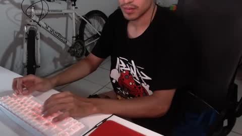 thieves_us online show from October 9, 4:51 am