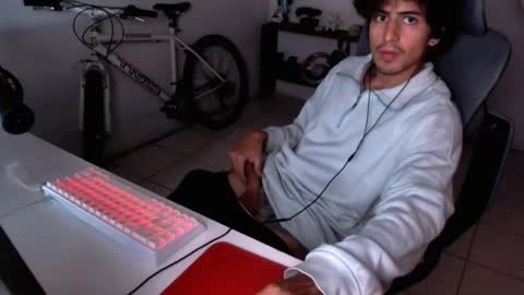 thieves_us online show from September 29, 10:25 am