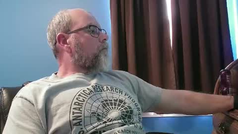 thisguy374 online show from December 24, 7:00 pm