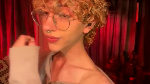 Damiano online show from May 16, 8:51 pm