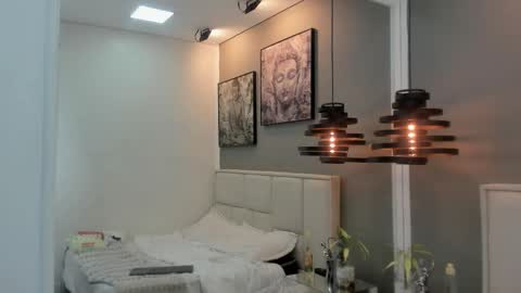 Thom online show from March 25, 3:52 pm