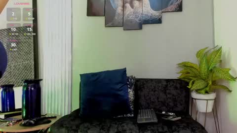 Thomas Eliott   independent model online show from September 22, 7:51 pm