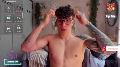 Thomas Grey online show from January 10, 9:09 pm