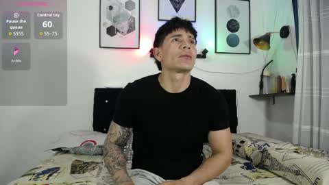 thomas_hot369 online show from April 9, 2:37 am