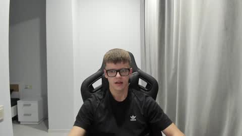 Tomas online show from January 30, 7:48 pm