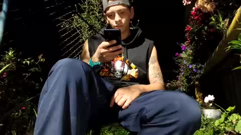 thomasjons online show from June 30, 4:23 am