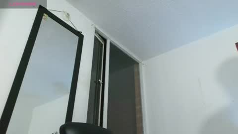 thomasjons online show from June 26, 5:13 am