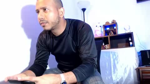 Thom online show from June 20, 1:17 pm