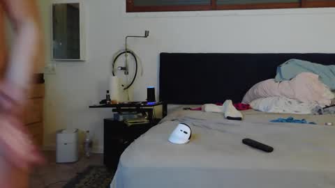 ThongMuscle online show from January 2, 1:08 pm