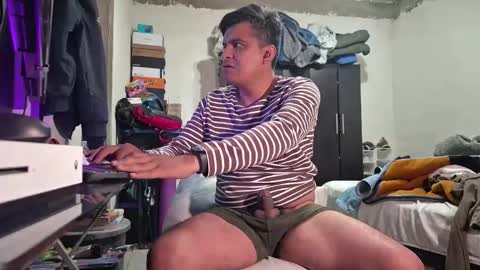 thor0200 online show from March 25, 4:41 am