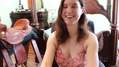 ThornburyRose online show from March 6, 5:54 pm